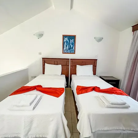 Rose Gardens Otel